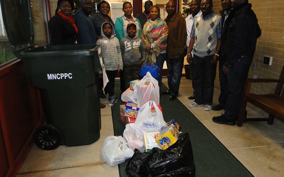 Food-donation-2